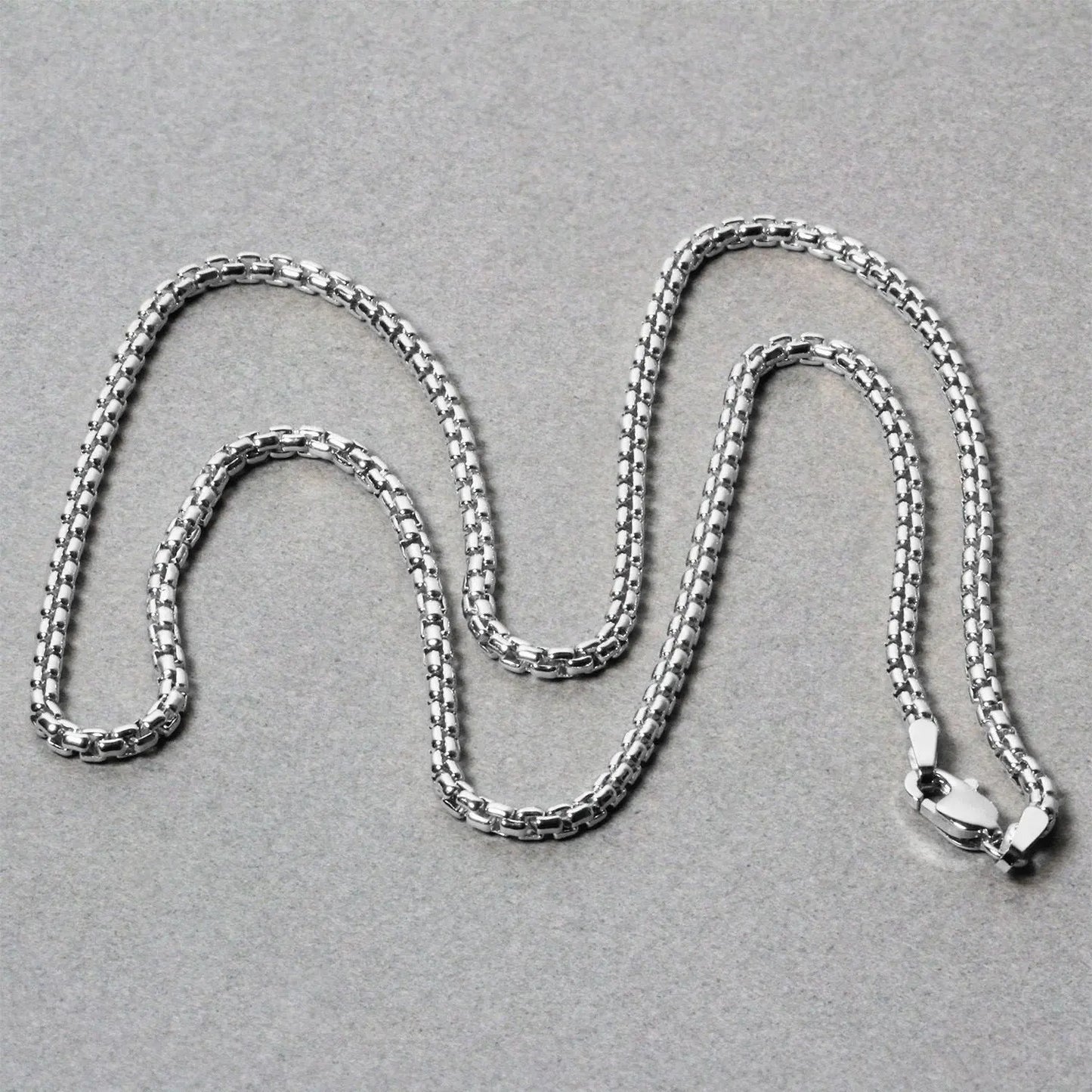 14k White Gold Solid Round Box Chain (2.5 mm) RCJ Chains CELESTIA LUXE JEWELLERS