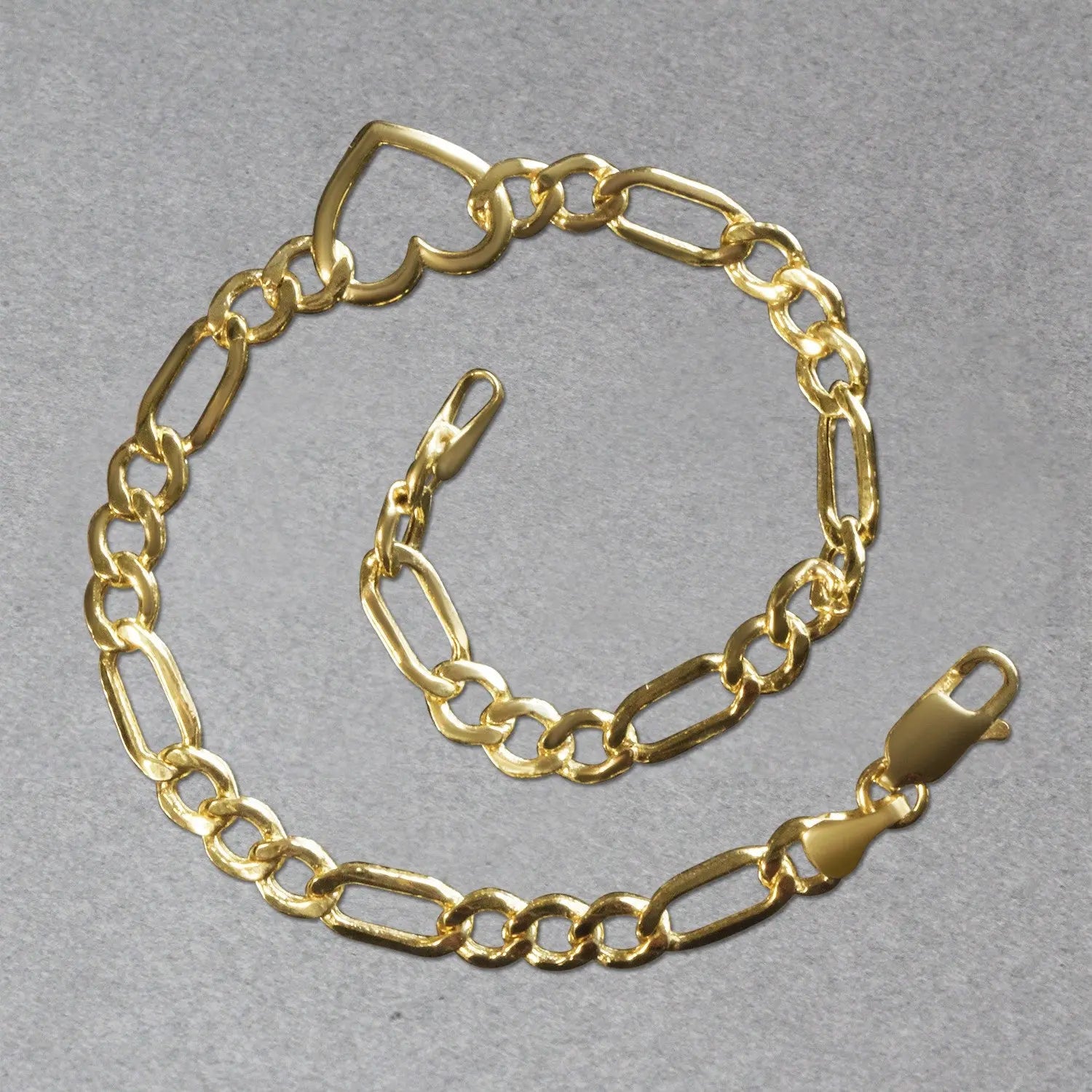 14k Yellow Gold 7 inch Figaro Chain Bracelet with Heart (4.50 mm) RCJ Bracelets  CELESTIA LUXE JEWELLERS