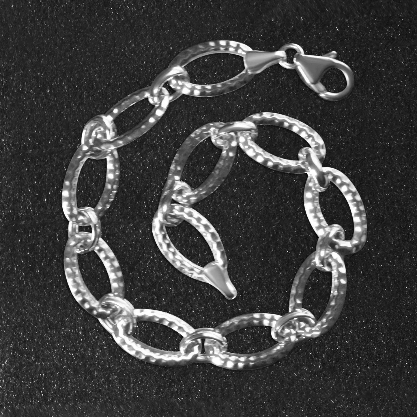 Textured Oval Link Bracelet in 14k White Gold (8.60 mm) RCJ Bracelets  CELESTIA LUXE JEWELLERS